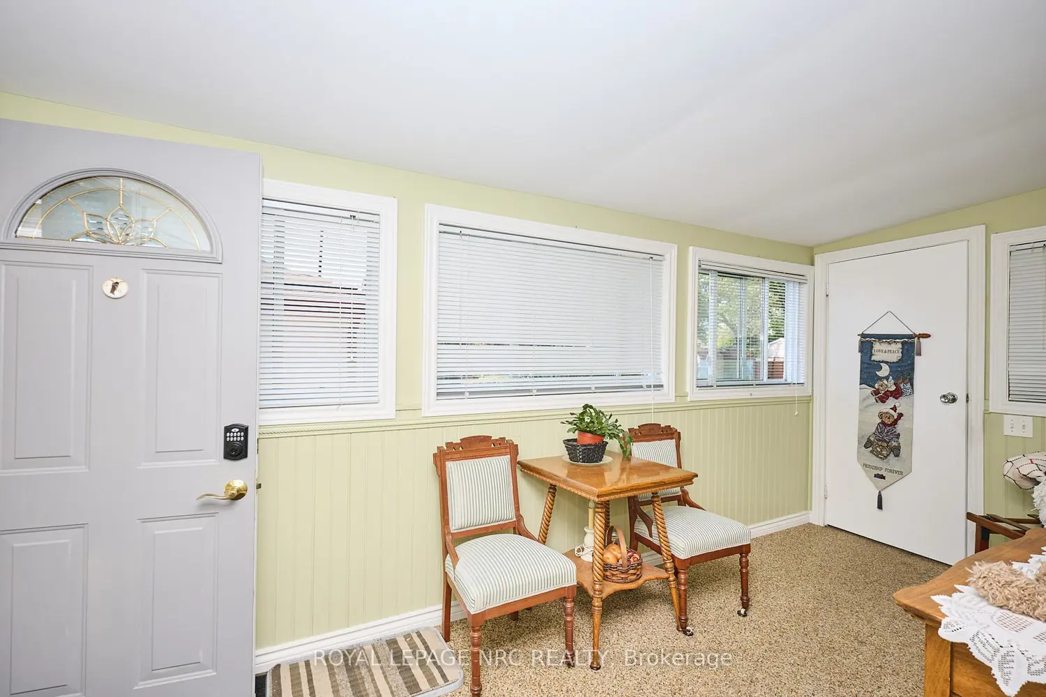 Additional image 3 of 4013 Welland Street