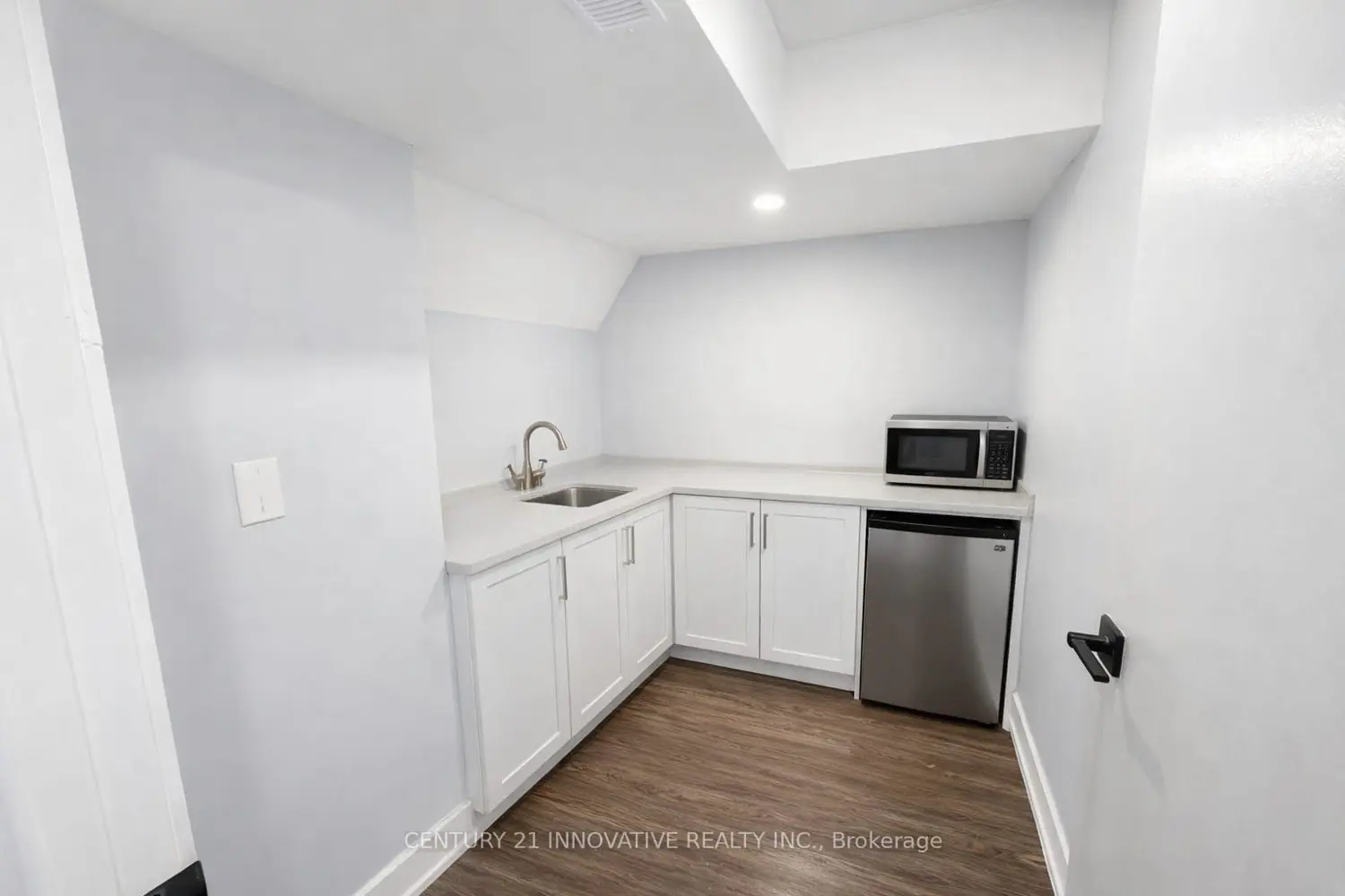 Additional image 19 of 3325 Ellesmere Road
