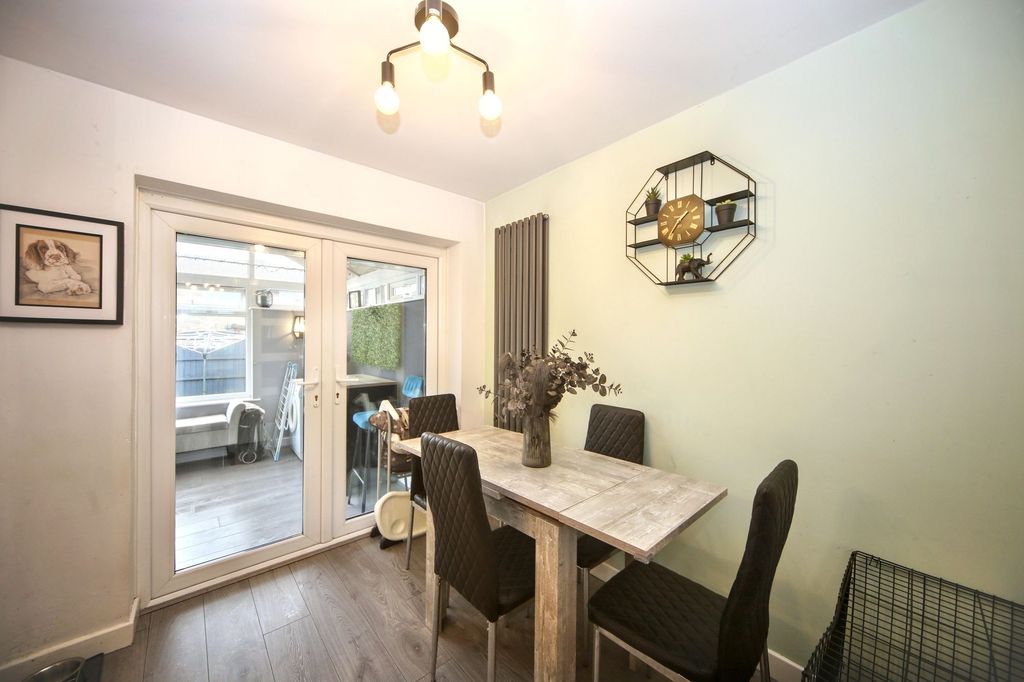 Additional image 9 of 3 bed semi-detached house for salePetworth Avenue, Wigan WN3