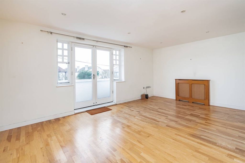 Additional image 2 of 2 bed flat for saleGraystone Road, Tankerton, Whitstable CT5