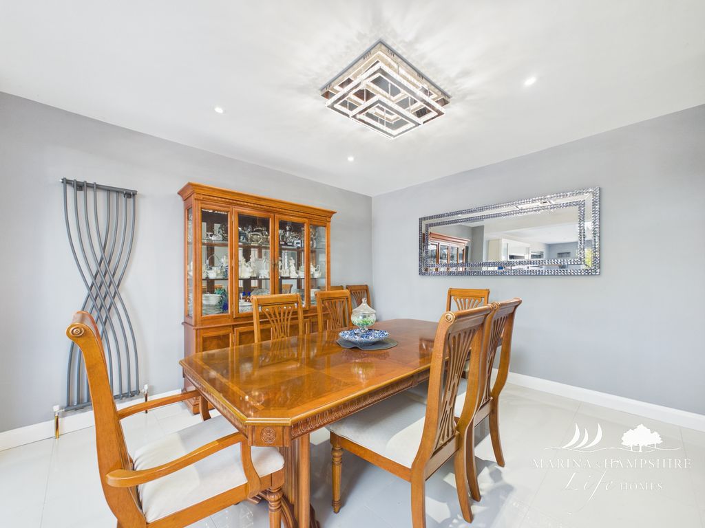 Additional image 16 of 3 bed semi-detached house for saleCentral Road, Drayton, Portsmouth PO6