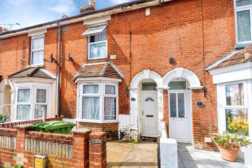 2 bed terraced house for saleNorthumberland Road, Newtown, Southampton, Hampshire SO14