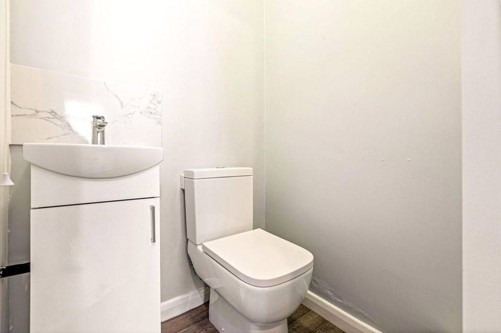 Additional image 15 of 5 bed bungalow for saleDovedale Road, Thurmaston, Leicester, Leicestershire LE4