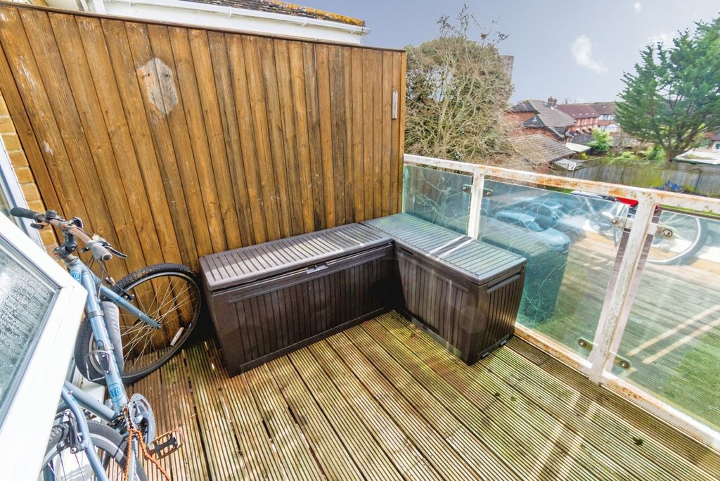 Additional image 11 of 2 bed flat for saleRoberts Road, Southampton, Hampshire SO15