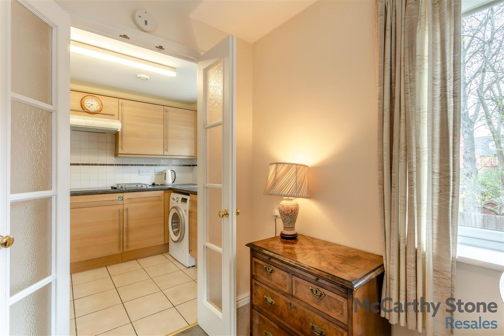 Additional image 8 of 2 bed flat for saleRowleys Court, Sandhurst Street, Oadby, Leicester LE2
