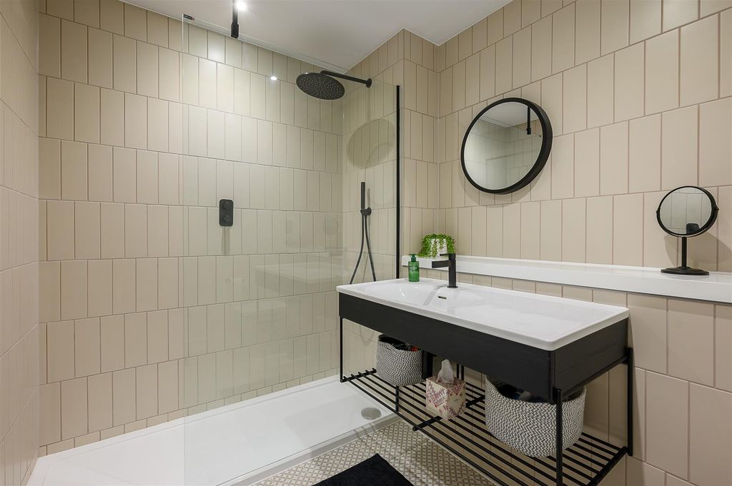 Additional image 10 of 3 bed flat for salePenthouse, The Cocoa Works, Haxby Road, York YO31