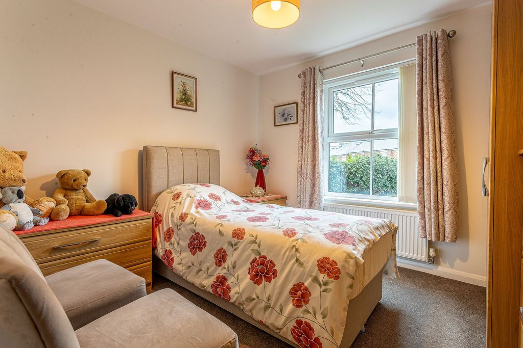 Additional image 6 of 2 bed flat for saleGrove Court, Worksop S80