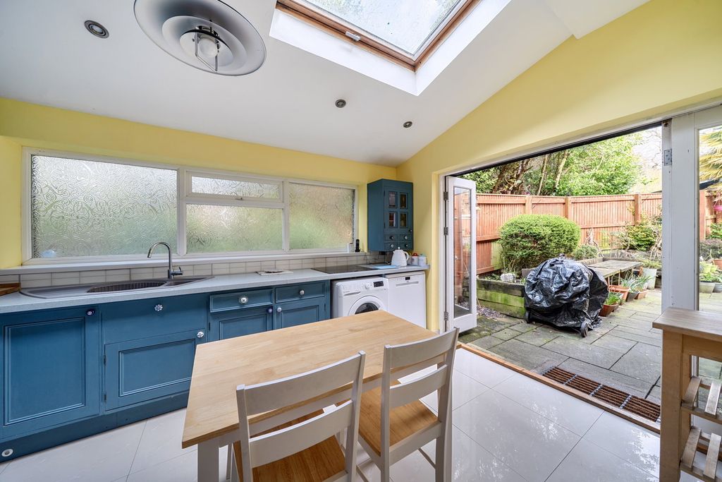 Additional image 10 of 5 bed detached house for salePreston Grove, Yeovil BA20