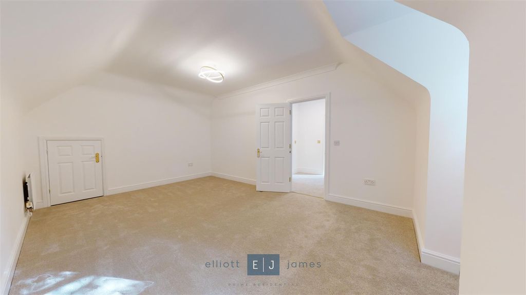 Additional image 24 of 6 bed detached house for saleRegents Drive, Woodford Green IG8