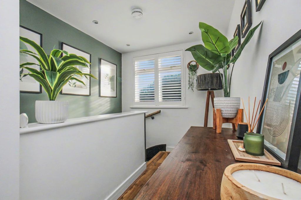 Additional image 8 of 4 bed detached bungalow for saleMaxwell Road, Sholing SO19
