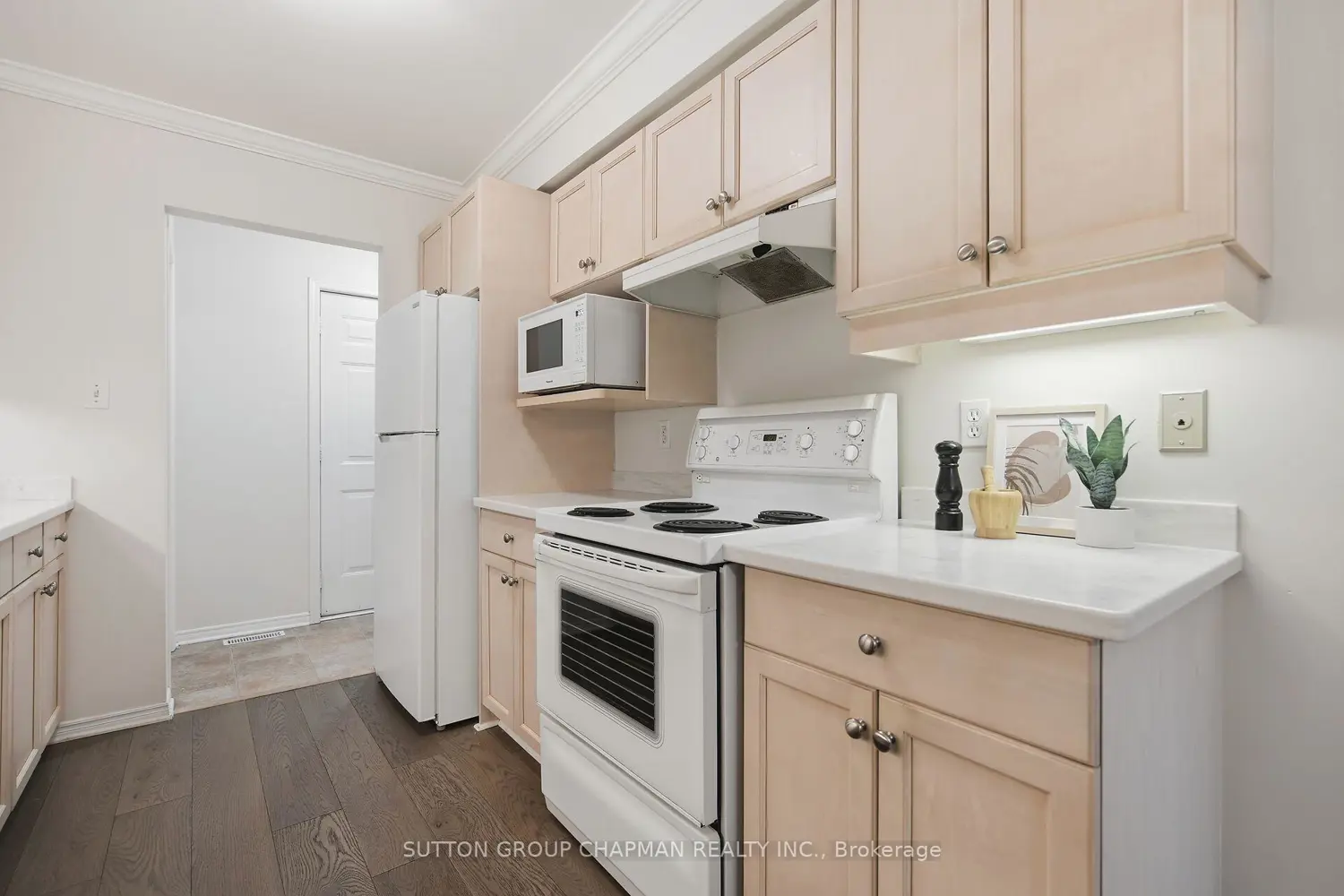 Additional image 9 of 515 Proudfoot Lane 17
