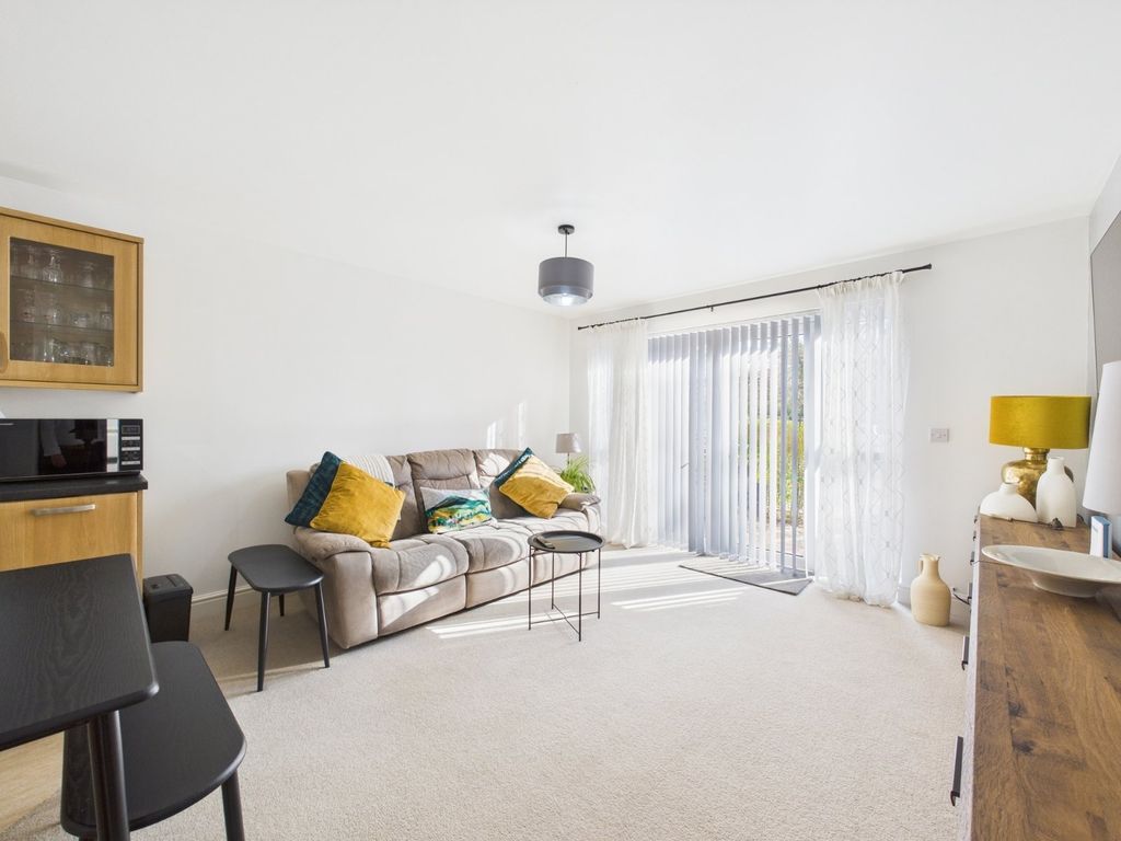 Additional image 3 of 2 bed flat for saleFerndale Road, Ashford, Surrey TW15