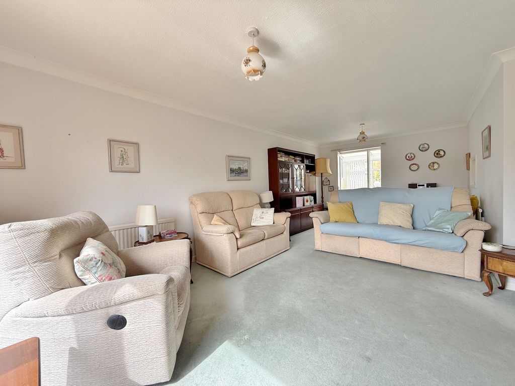 Additional image 2 of 3 bed semi-detached house for saleRegal Close, Cosham, Portsmouth PO6
