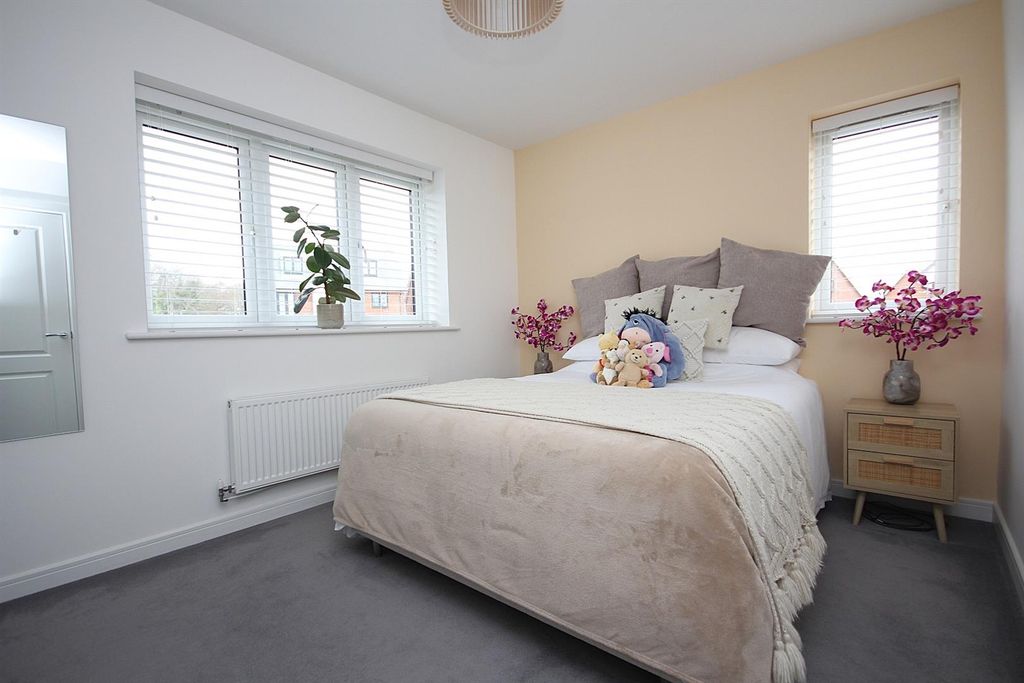 Additional image 8 of 2 bed maisonette for saleClaypit Copse, Bursledon, Southampton SO31