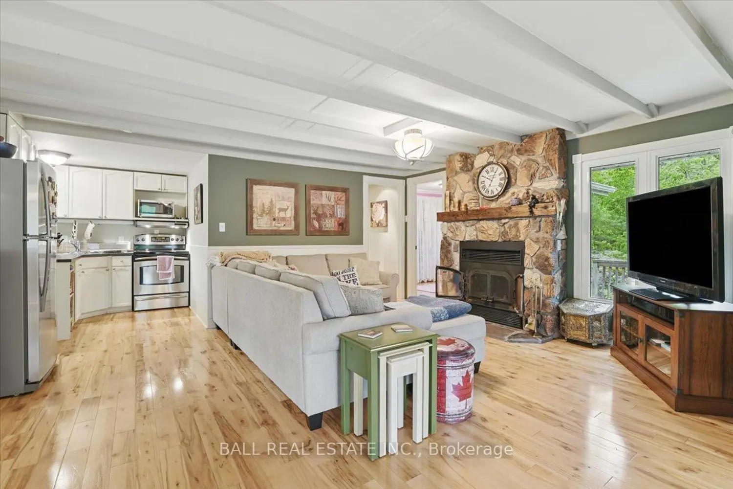 3559 Harbour Point Lane photo 5