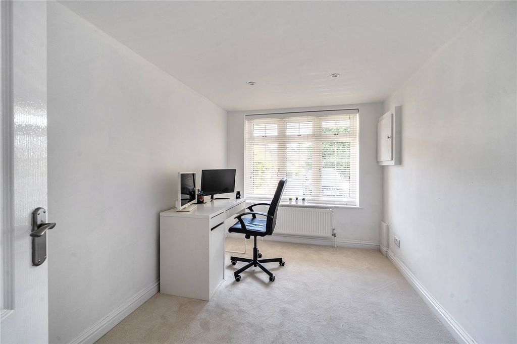 Additional image 20 of 5 bed link detached house for saleLower Canes, Yateley, Hampshire GU46