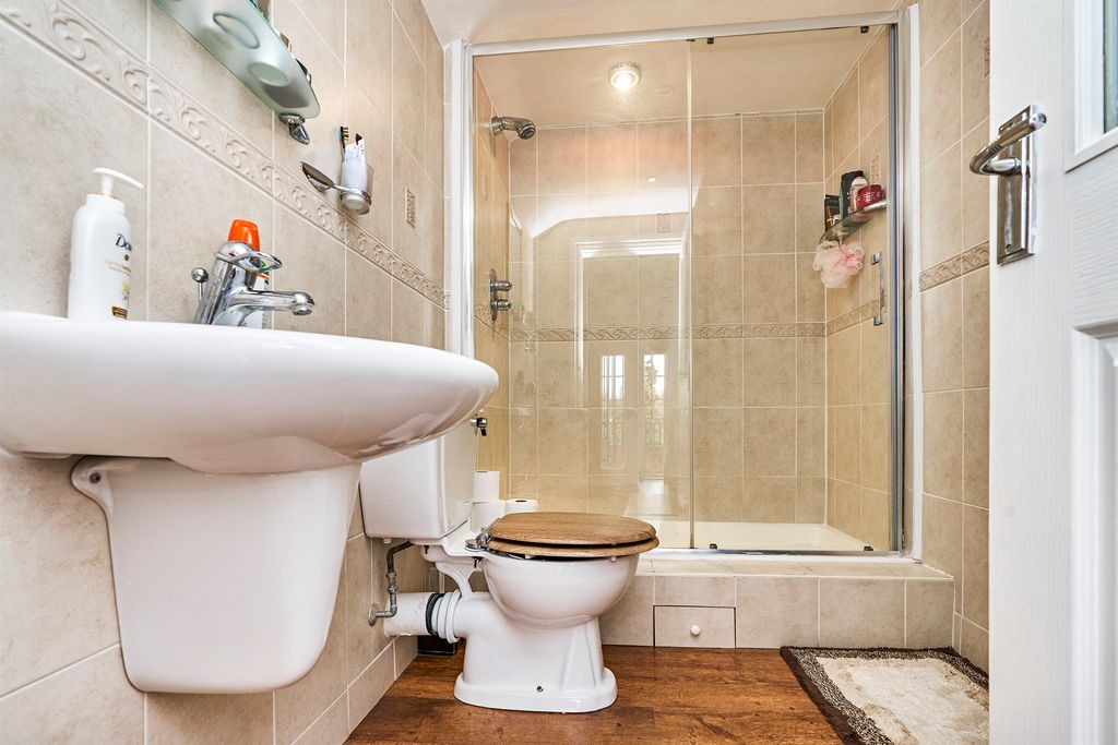 Additional image 19 of 4 bed detached house for saleStourbridge Road, Penn, Wolverhampton WV4