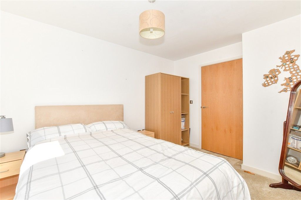 Additional image 9 of 2 bed flat for saleCross Street, Portsmouth, Hampshire PO1