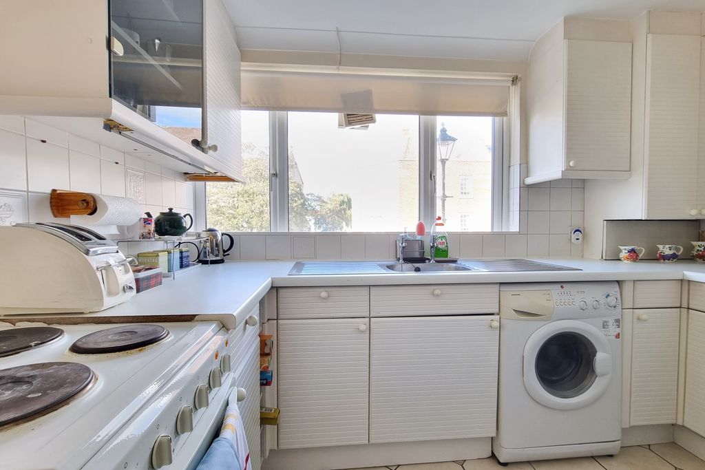 Additional image 9 of 3 bed flat for saleOld Portsmouth, Hampshire PO1