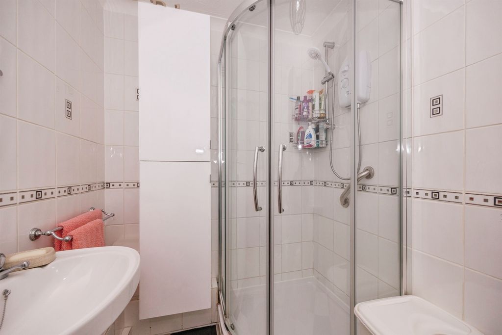 Additional image 13 of 1 bed flat for saleOld Canal, Southsea PO4