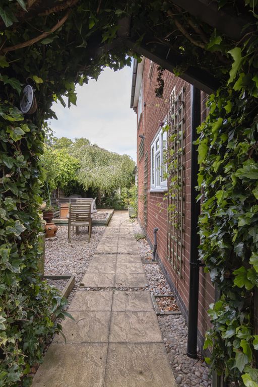 Additional image 25 of 4 bed detached house for saleWakes Close, Dunton Bassett, Lutterworth LE17
