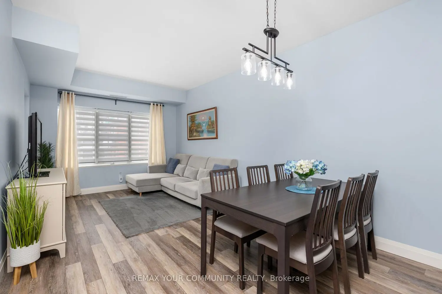 Additional image 3 of 9973 Keele Street 202