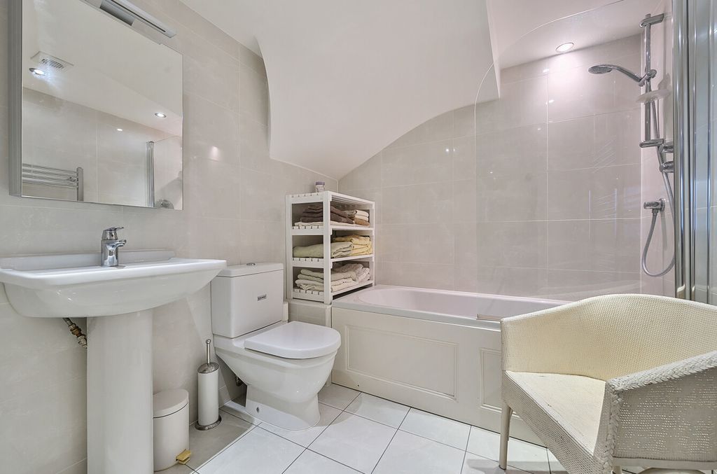 Additional image 10 of 2 bed flat for saleSt. Peter Street, Winchester SO23