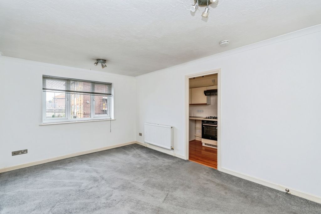Additional image 6 of 1 bed flat for saleBrunel Road, Redbridge, Southampton SO15