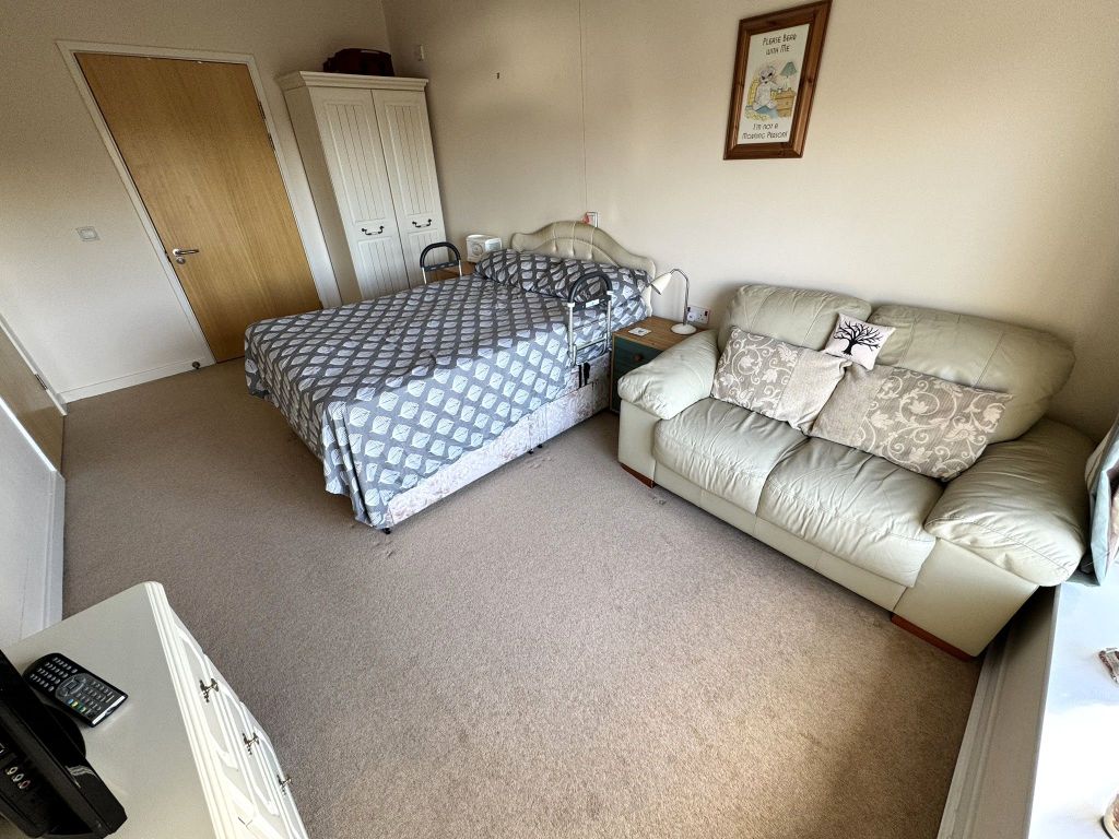 Additional image 9 of 2 bed flat for saleWinehala Court, Sandbeds Road, Willenhall WV12