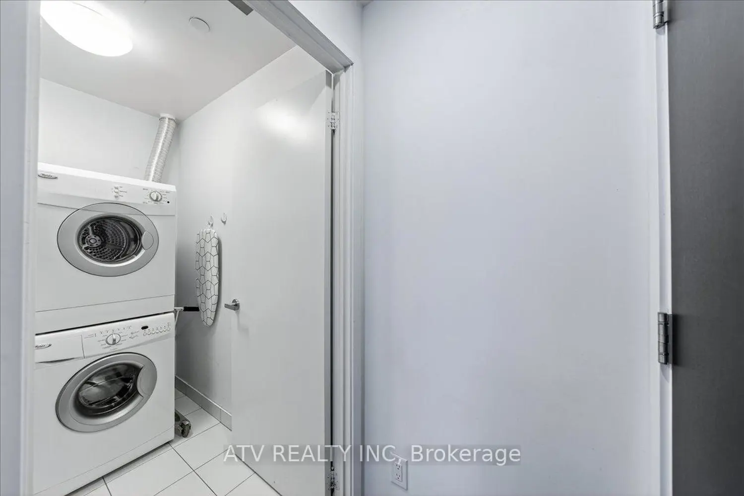 Additional image 11 of 170 Sumach Street 1113