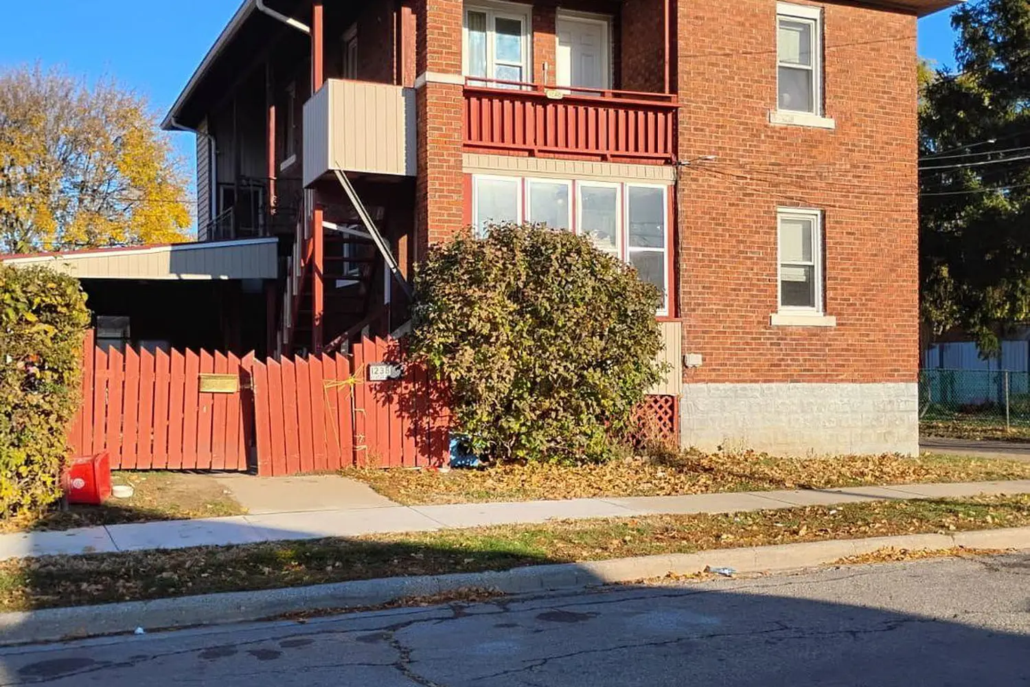 Additional image 18 of 1238 Niagara Street 1240