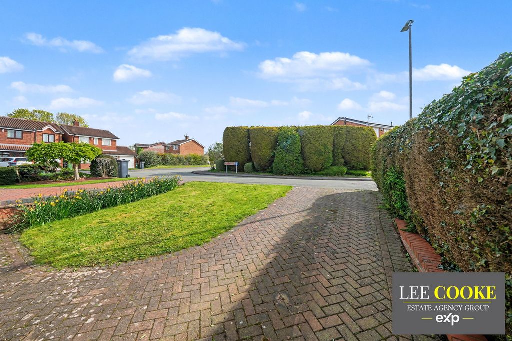 Additional image 4 of 3 bed detached house for saleMiles Meadow Close, Coppice Farm, Willenhall WV12