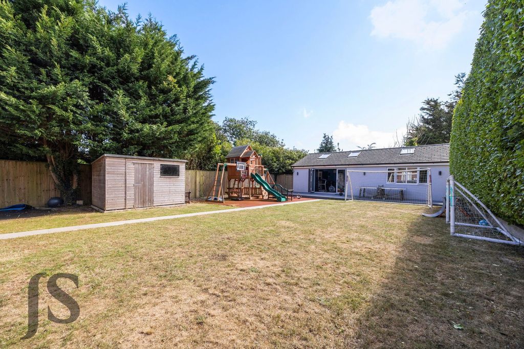 Additional image 35 of 6 bed detached house for saleMill Lane, High Salvington, Worthing BN13