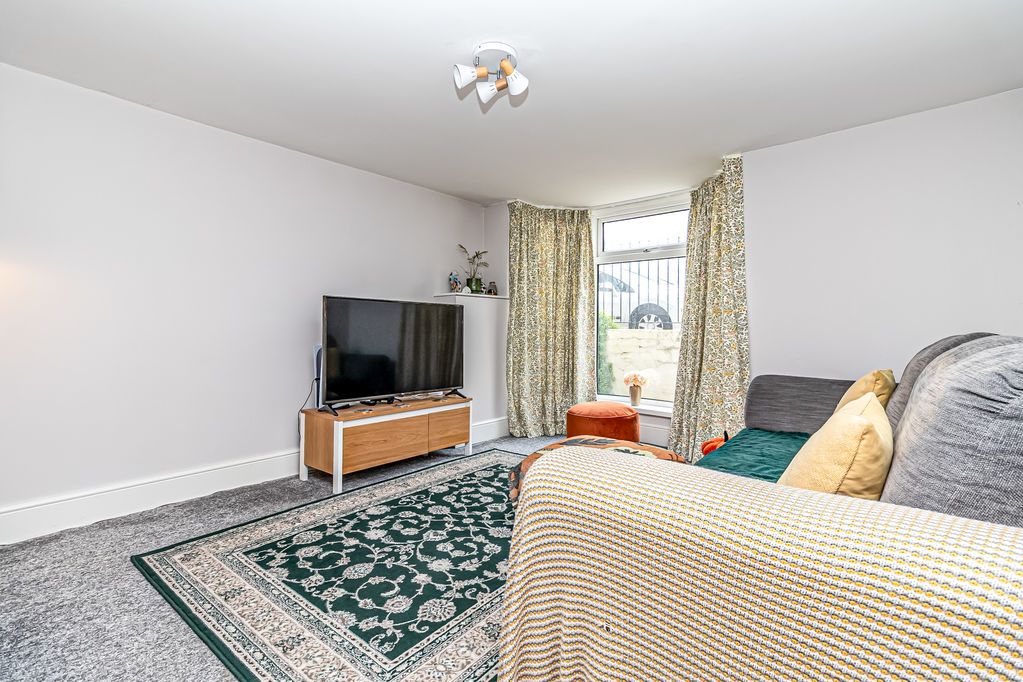 Additional image 18 of 4 bed town house for saleHester Road, Southsea PO4