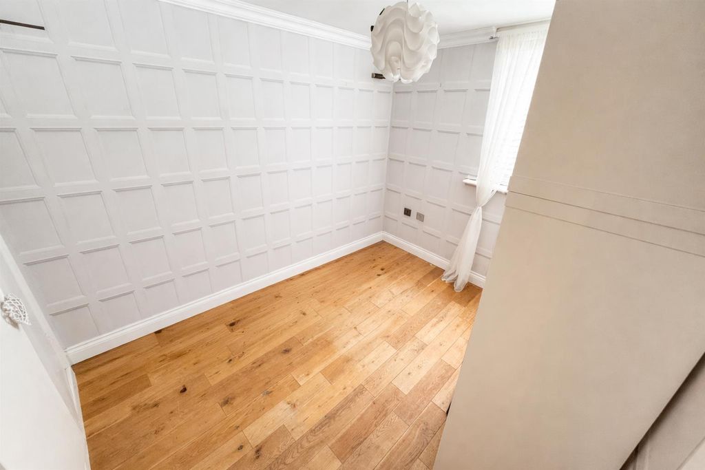 Additional image 15 of 4 bed town house for saleCarron Close, Corby NN17