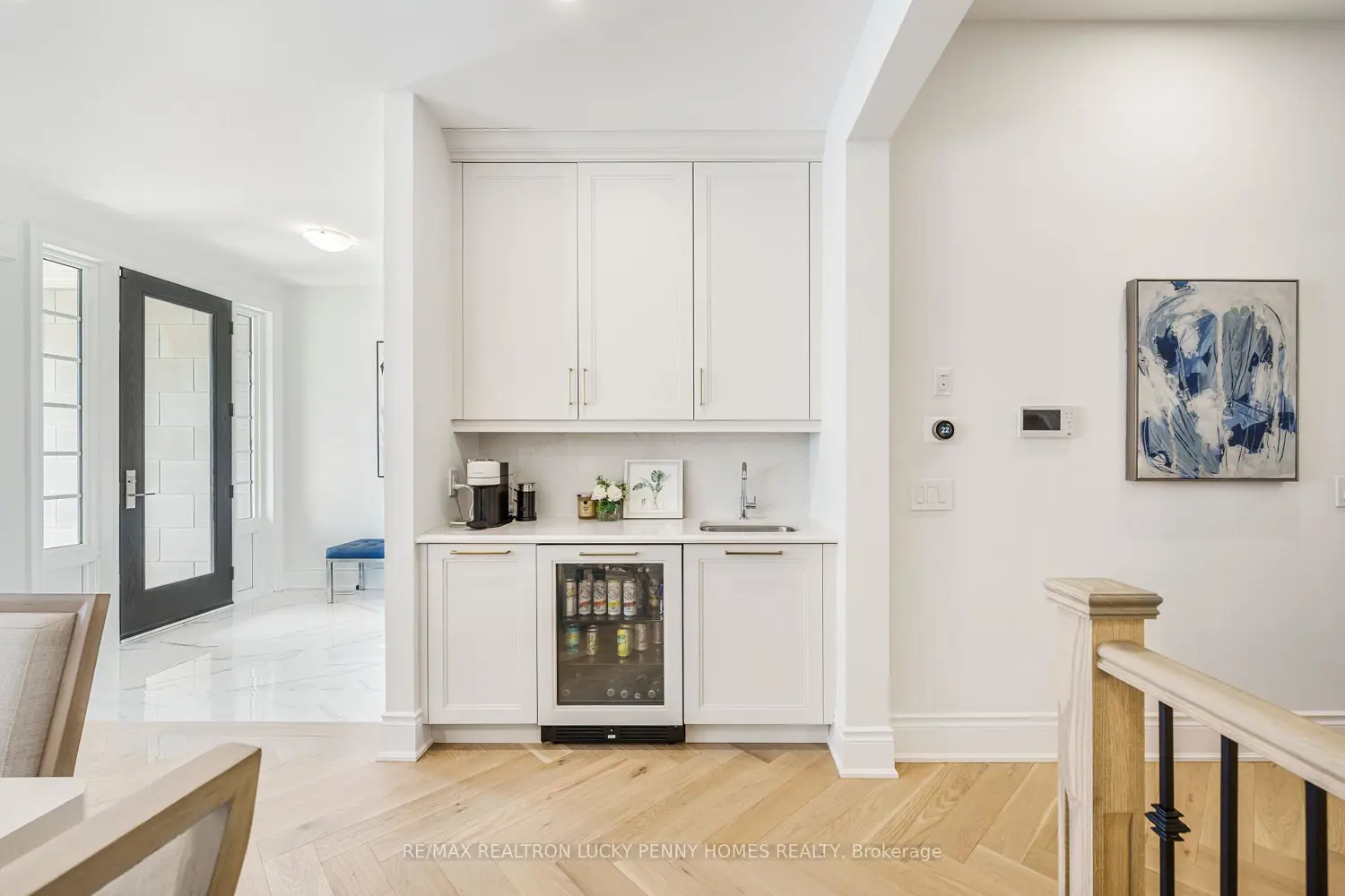 Additional image 5 of 9484 Bayview Avenue