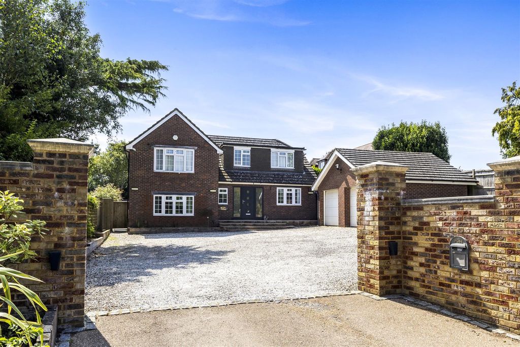 5 bed detached house for saleMill Lane, Worthing BN13
