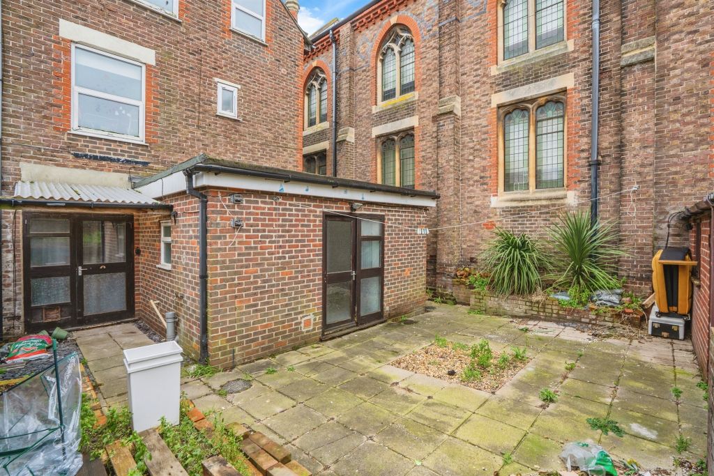 Additional image 10 of 1 bed flat for salePowerscourt Road, Portsmouth PO2