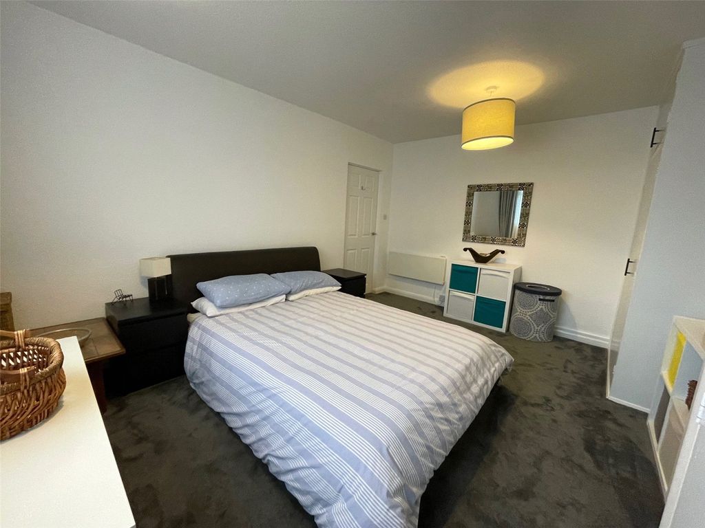 Additional image 9 of 2 bed flat for saleQueens Road, Wilmslow, Cheshire SK9
