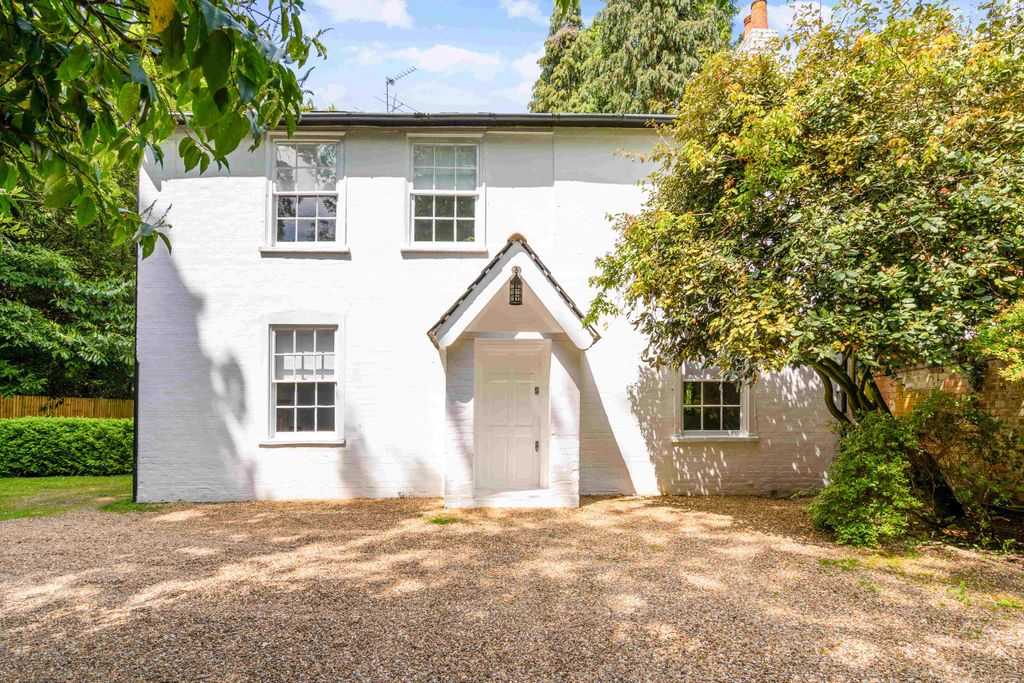 Additional image 14 of 3 bed semi-detached house for saleLondon Road, Windlesham GU20