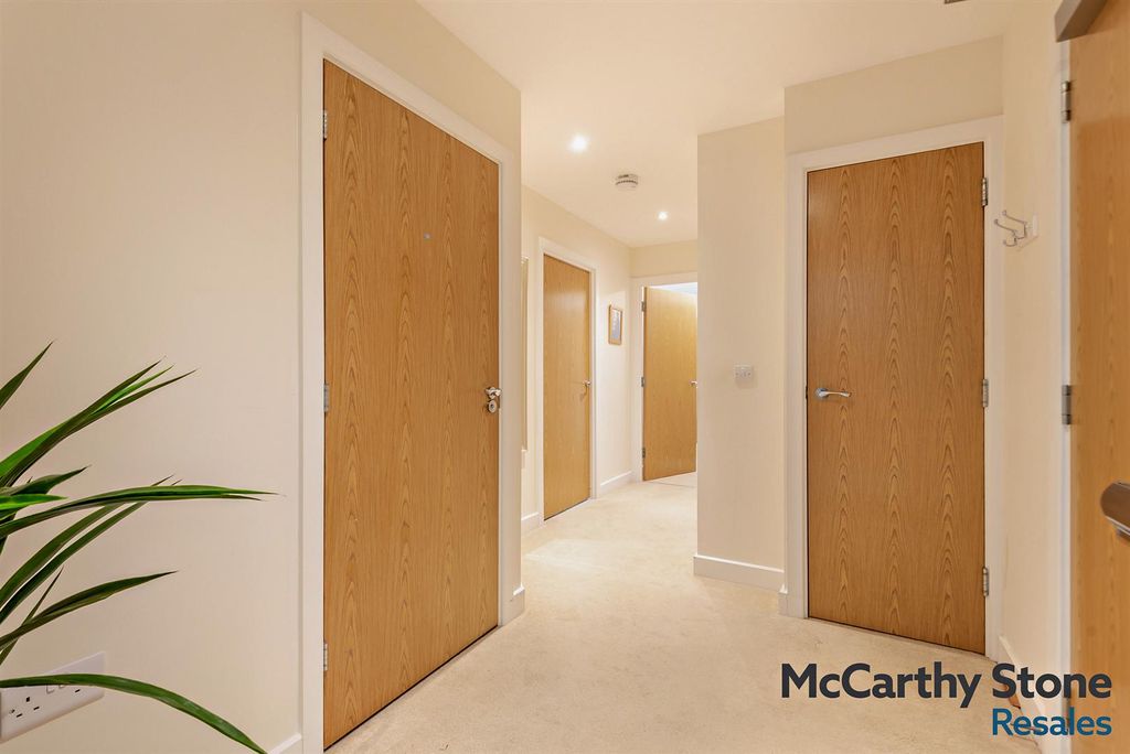 Additional image 16 of 2 bed flat for saleHampton Place, Hampton Close, Shirley, Southampton SO15