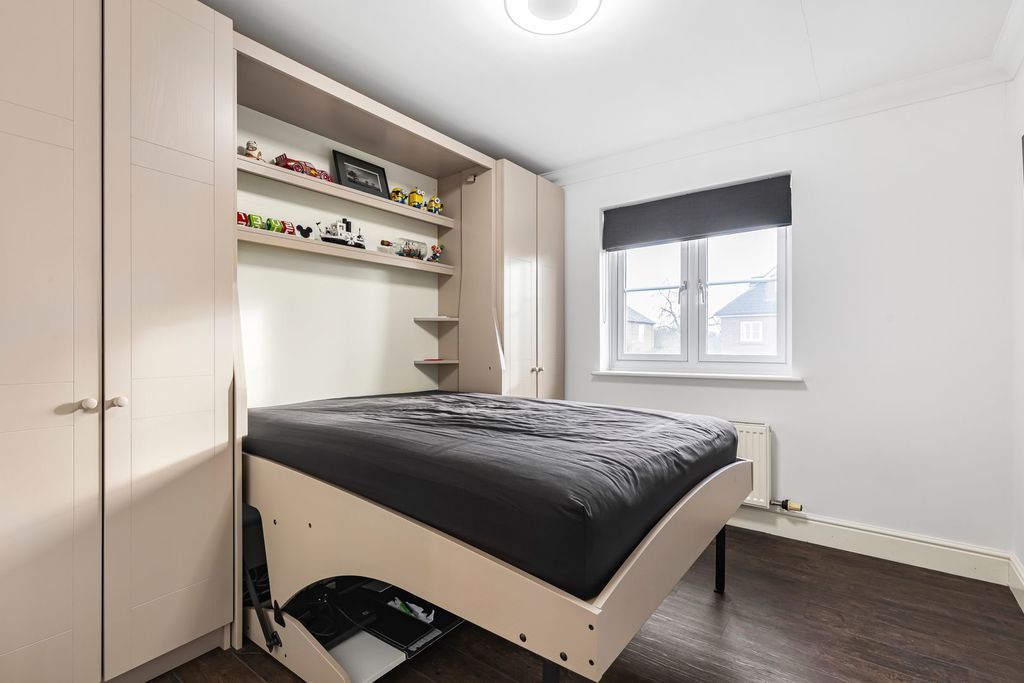 Additional image 10 of 2 bed maisonette for saleWarren Road, Ashford TW15