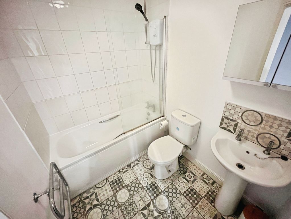 Additional image 2 of 2 bed flat for saleGas Street, Platt Bridge, Wigan WN2