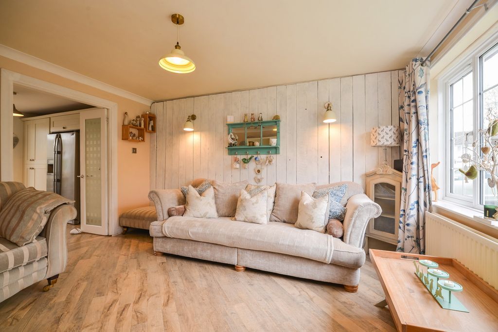 Additional image 3 of 4 bed semi-detached house for saleAngrove Close, Yarm TS15