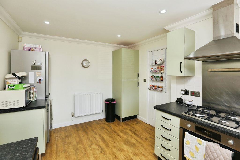 Additional image 7 of 4 bed end terrace house for saleAlexandra Road, Southampton, Hampshire SO15