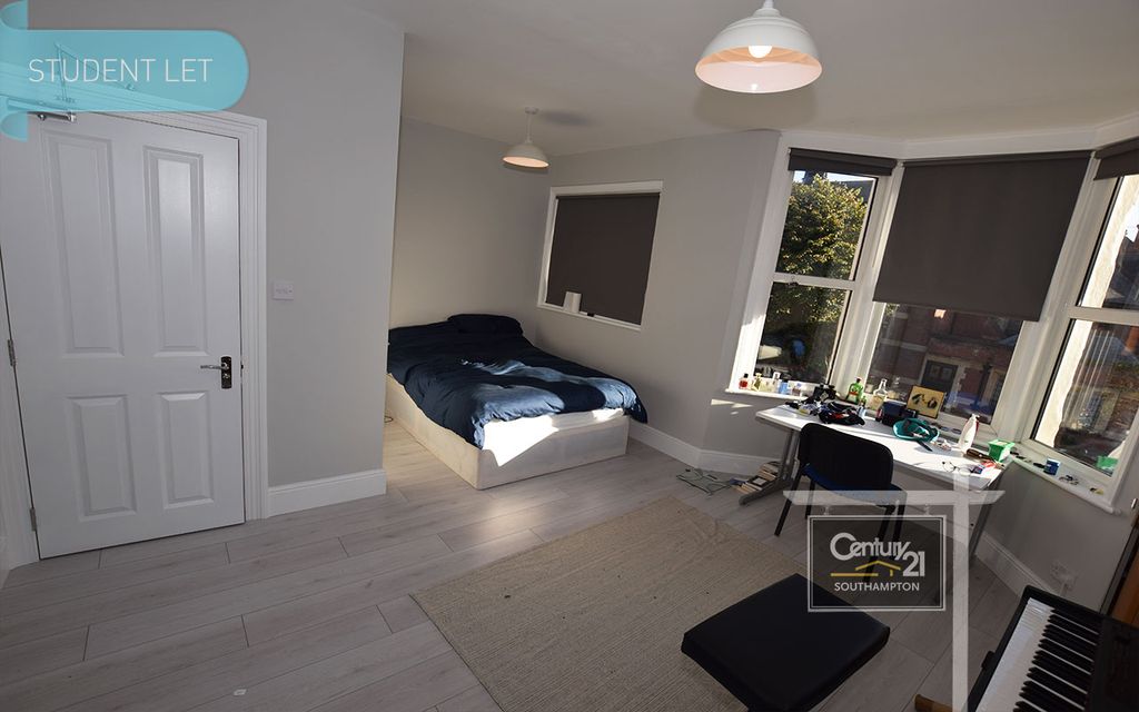 Additional image 5 of 5 bed semi-detached house for sale|Ref: R173020|, Kenilworth Road, Southampton SO15