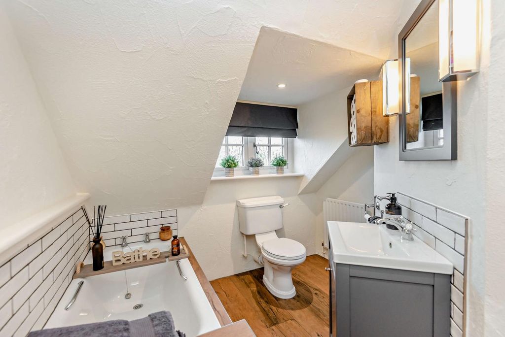 Additional image 18 of 4 bed detached house for saleJunction Road, Ashford TW15