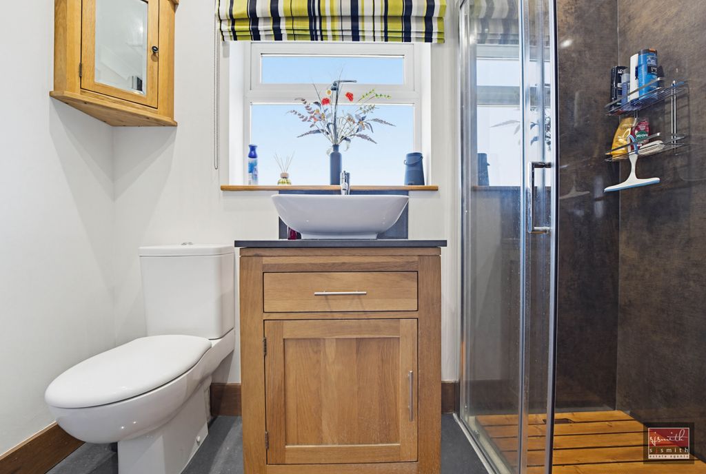 Additional image 23 of 4 bed detached house for saleFontmell Close, Ashford TW15