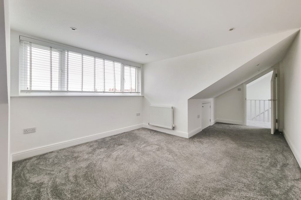 Additional image 17 of 5 bed end terrace house for saleCopnor, Portsmouth PO2