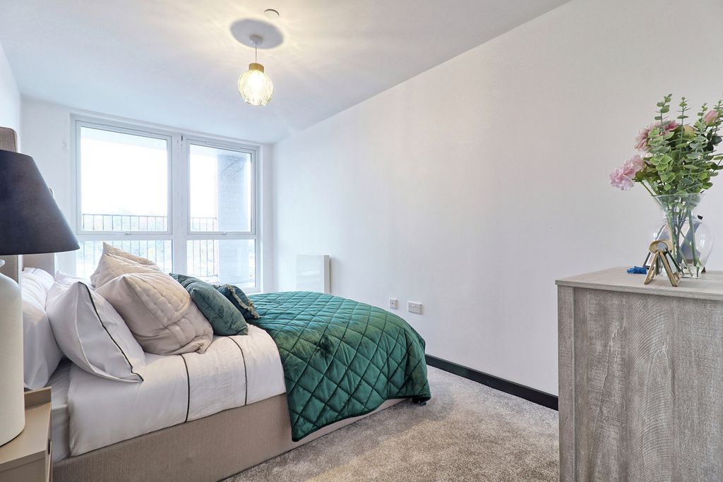 Additional image 24 of 1 bed flat for saleHigh Street, Wickford SS12